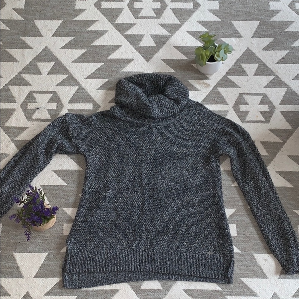 Hollister cowl neck sweater
